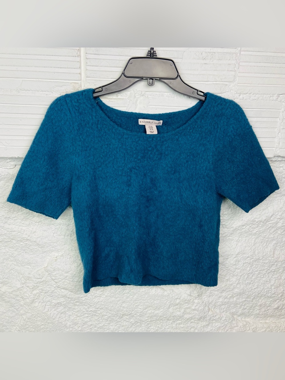 Sincerly Jules Teal Fuzzy Short Sleeve cropped Sweater Top size medium
